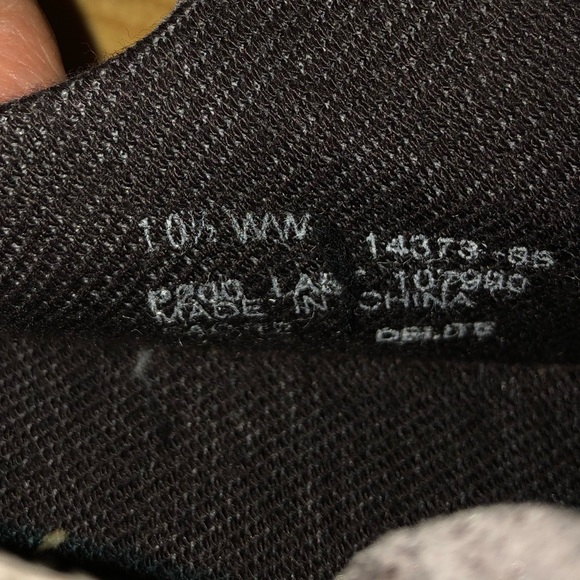 NEW Mary Jane, rosy metallic, 10.5 WW - Picture 2 of 6